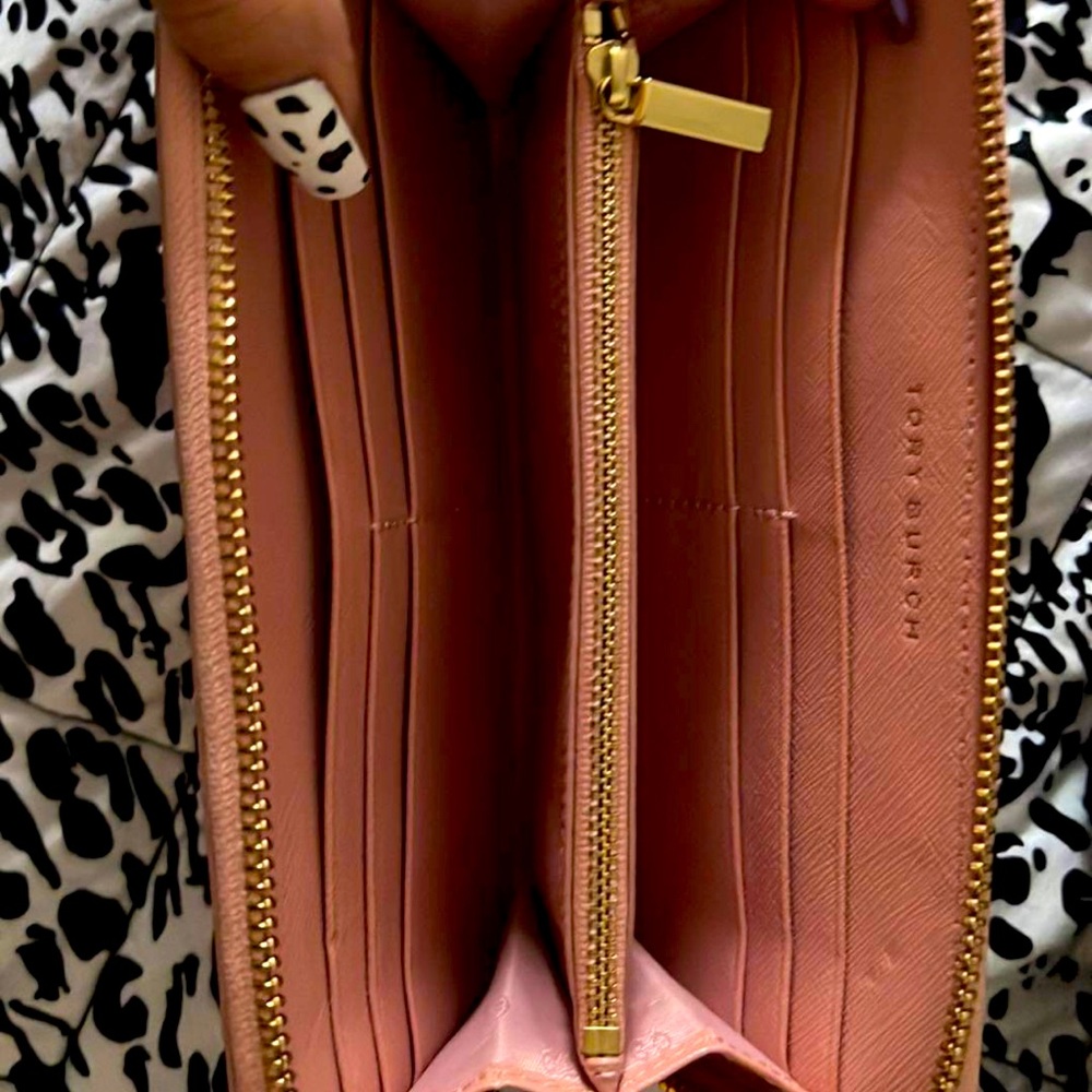 Tory Burch wallet